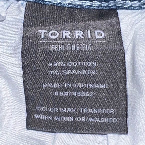 Plus Size Light Wash Torrid Shorts Size 14 - Picture 3 of 4